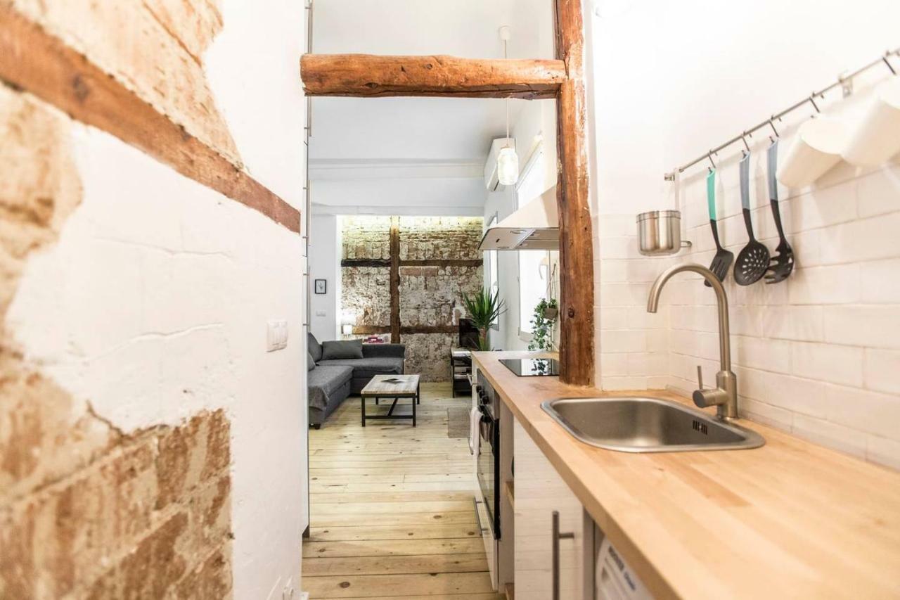 マドリードIntimate And Artistic Flat Wifi Puerta Del Solアパートメント エクステリア 写真